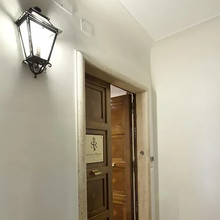 Secret Rhome