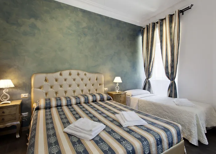 Secret Rhome Pensión 3*