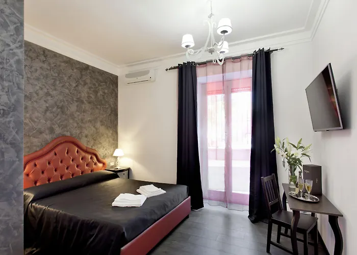 Secret Rhome Pensión 3*