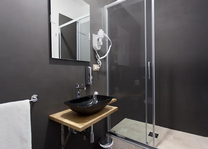 Pensión Secret Rhome 3*