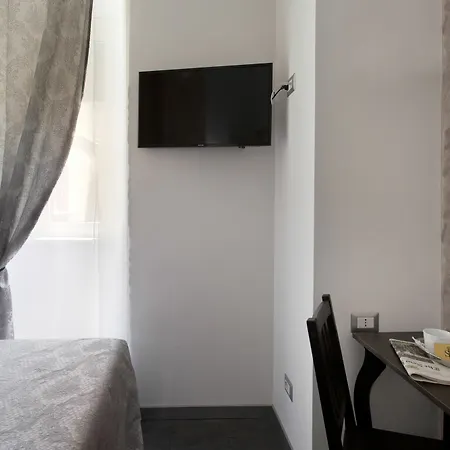 Affittacamere Secret Rhome 2*